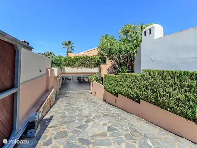 villa en España, Costa Blanca, Moraira – Villa Xenofilia III Cochera