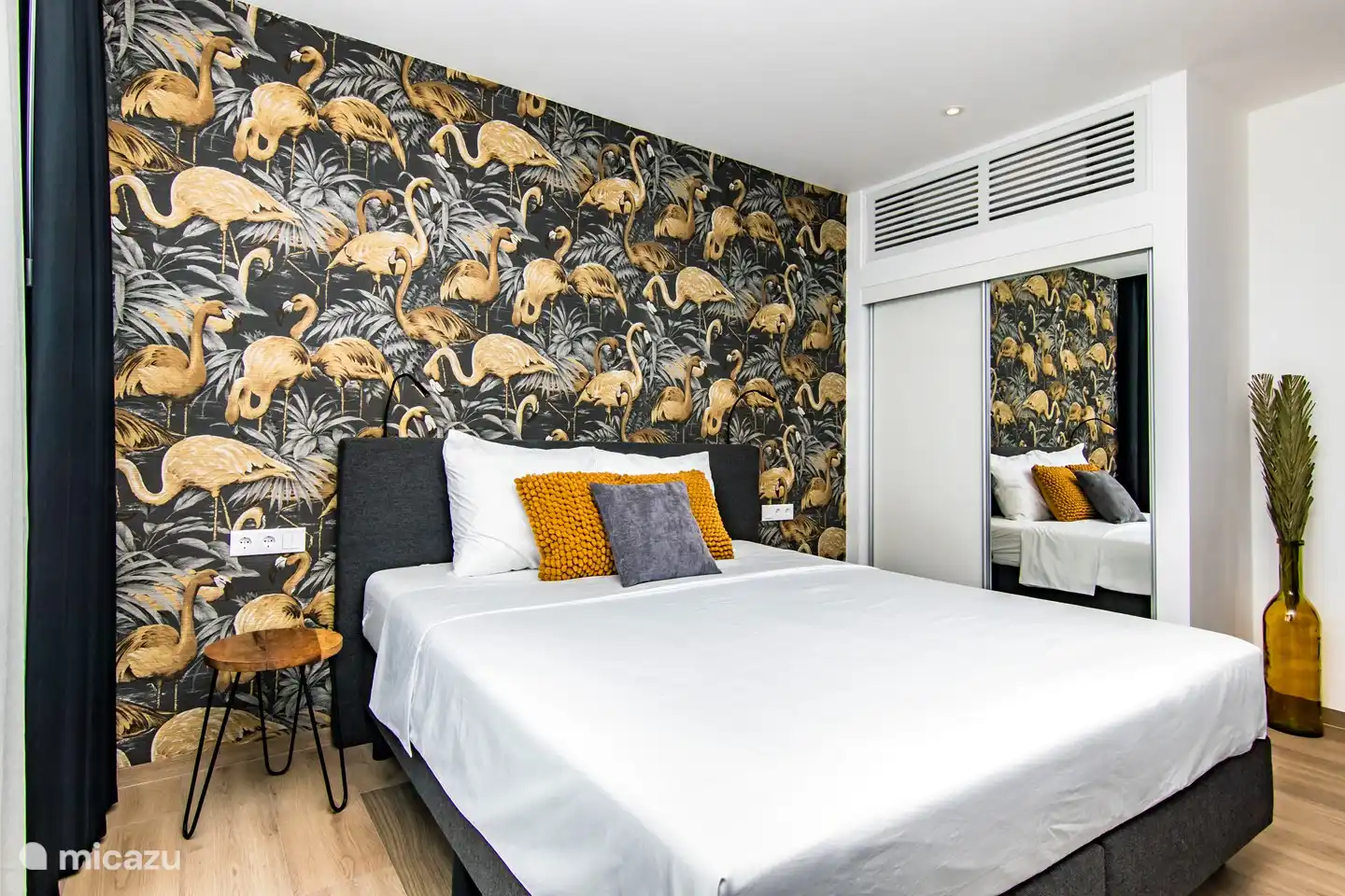 Flamingo-Schlafzimmer im Erdgeschoss