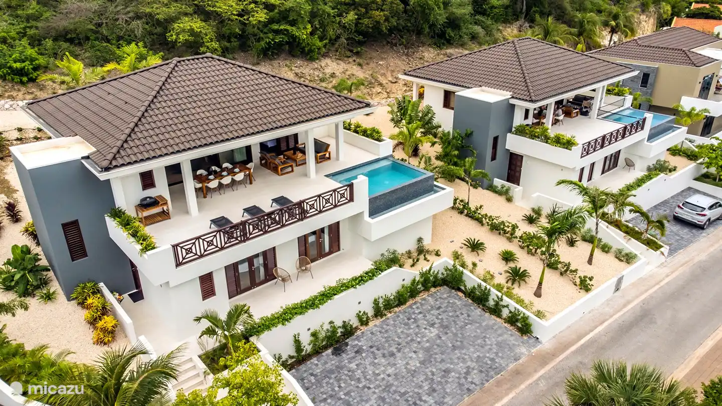 Dieses Haus ist eines von zwei identisch gebauten und eingerichteten Häusern