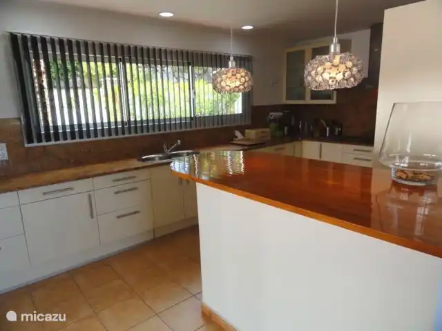 villa en España, Costa Brava, Calonge – Villa Mas Pere cocina que está totalmente equipada.