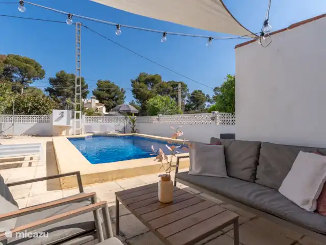 Casa Morisca huren in Spanje, Costa Blanca, Teulada - vakantiehuis Lounge gedeelte bij het zwembad