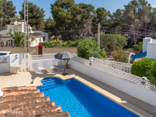 Casa Morisca huren in Spanje, Costa Blanca, Teulada - vakantiehuis Zicht op het zwembad vanaf het dakterras