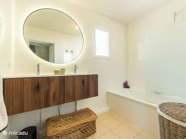 Villa 309 Les Demeures du Luc | France, Vaucluse, Saumane-de-Vaucluse - villa Grande salle de bain