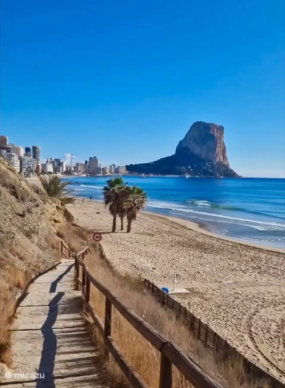 Entspannen Sie sich am Strand von Calpe.