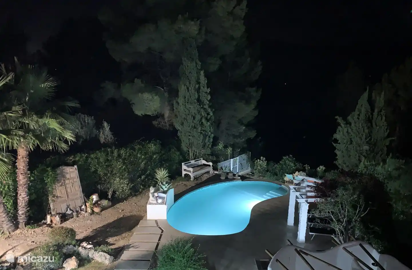 Ein hinterh&#228;ltiger Nachttauchgang…