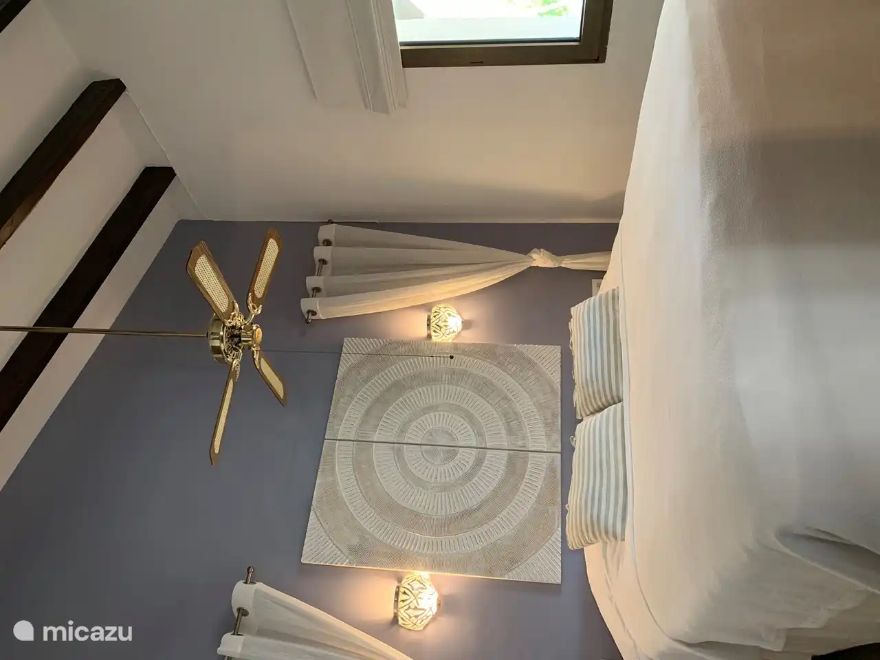 Feder unten im Hauptschlafzimmer