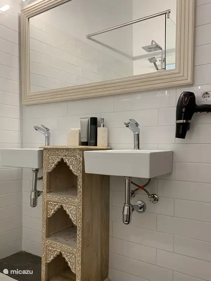 Sie &amp;amp; Er (entweder Er &amp;amp; Er oder Sie &amp;amp; Sie)