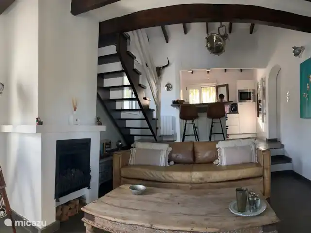 Villa12 huren in Spanje, Costa Blanca, Alcalali - villa Mocht het klimaat een dag tegenzitten…, probeer één van de vele spelletjes.