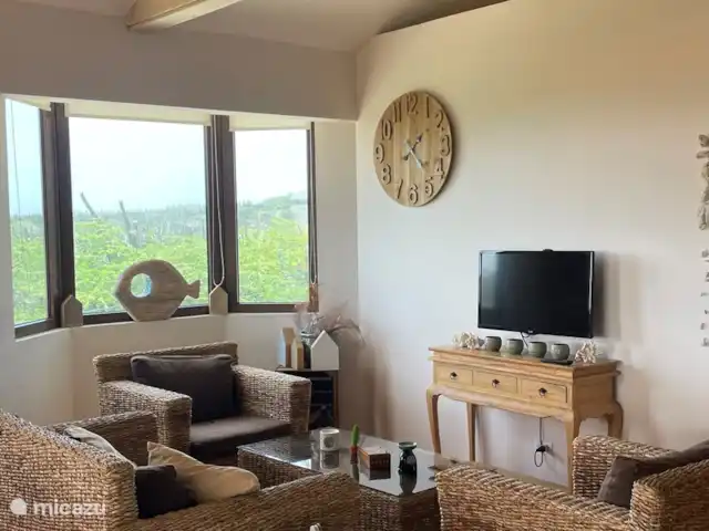 Location de Vacances Aruba, Nord, Alto Vista, penthouse - Casa Aruba Penthouse appartement Chambre avec canapé et 2 chaises longues