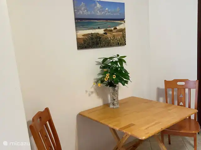 Casa Aruba Studio | Aruba, Nord, Alto Vista - appartement Table pour manger ou travailler