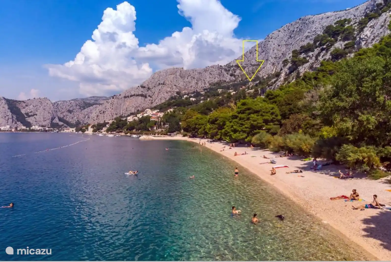 La residencia se encuentra cerca del nivel amarillo. 