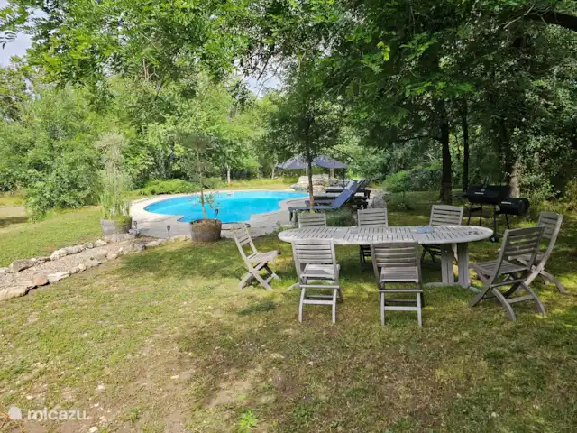 L’ancienne ferme de Goth | France, Lot, Serignac - maison de vacances Piscine avec grand mobilier de jardin
