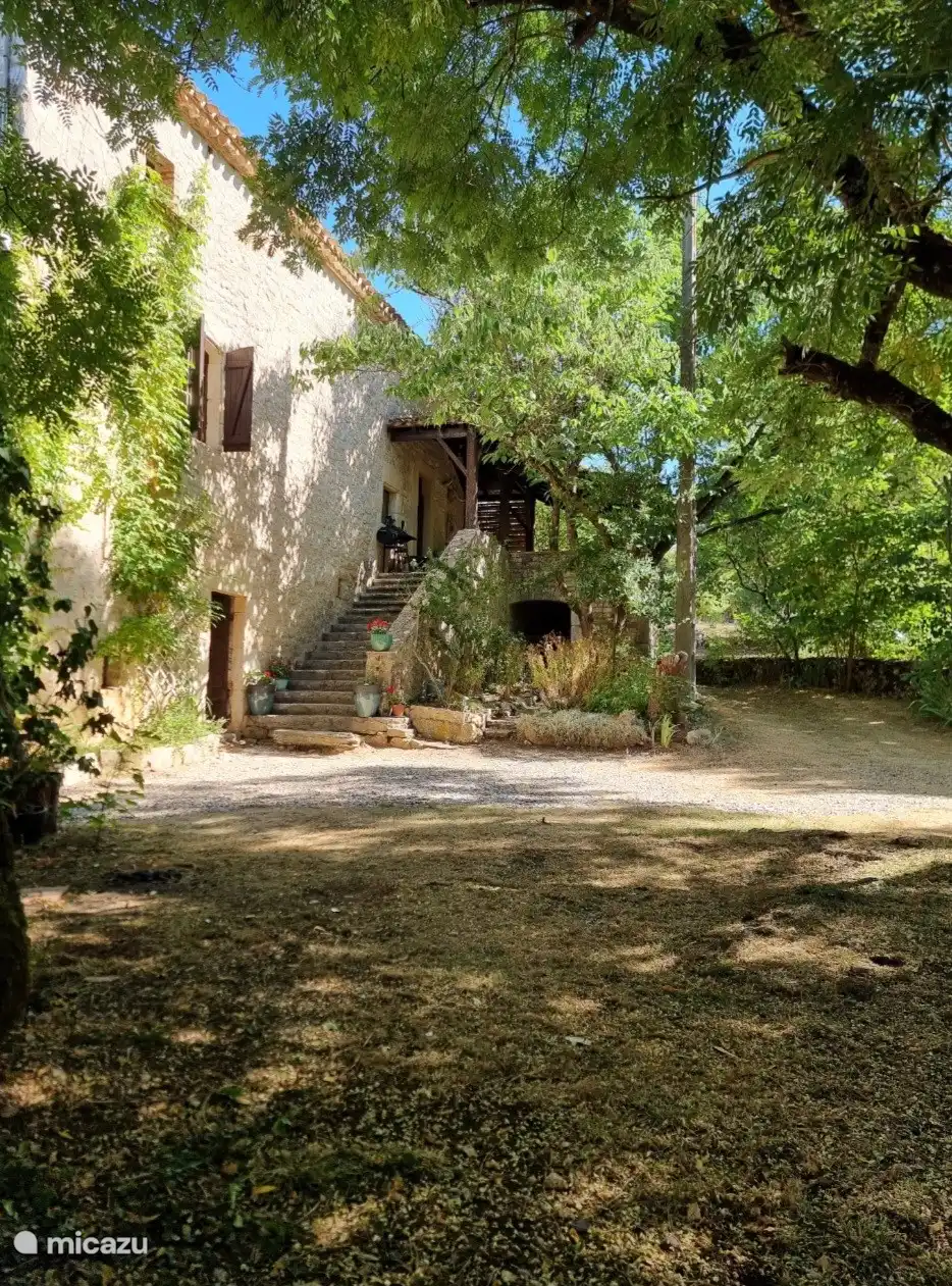 Escaleras a la casa/terraza