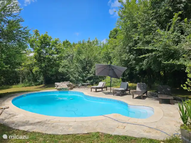 L’ancienne ferme de Goth | France, Lot, Serignac - maison de vacances La piscine