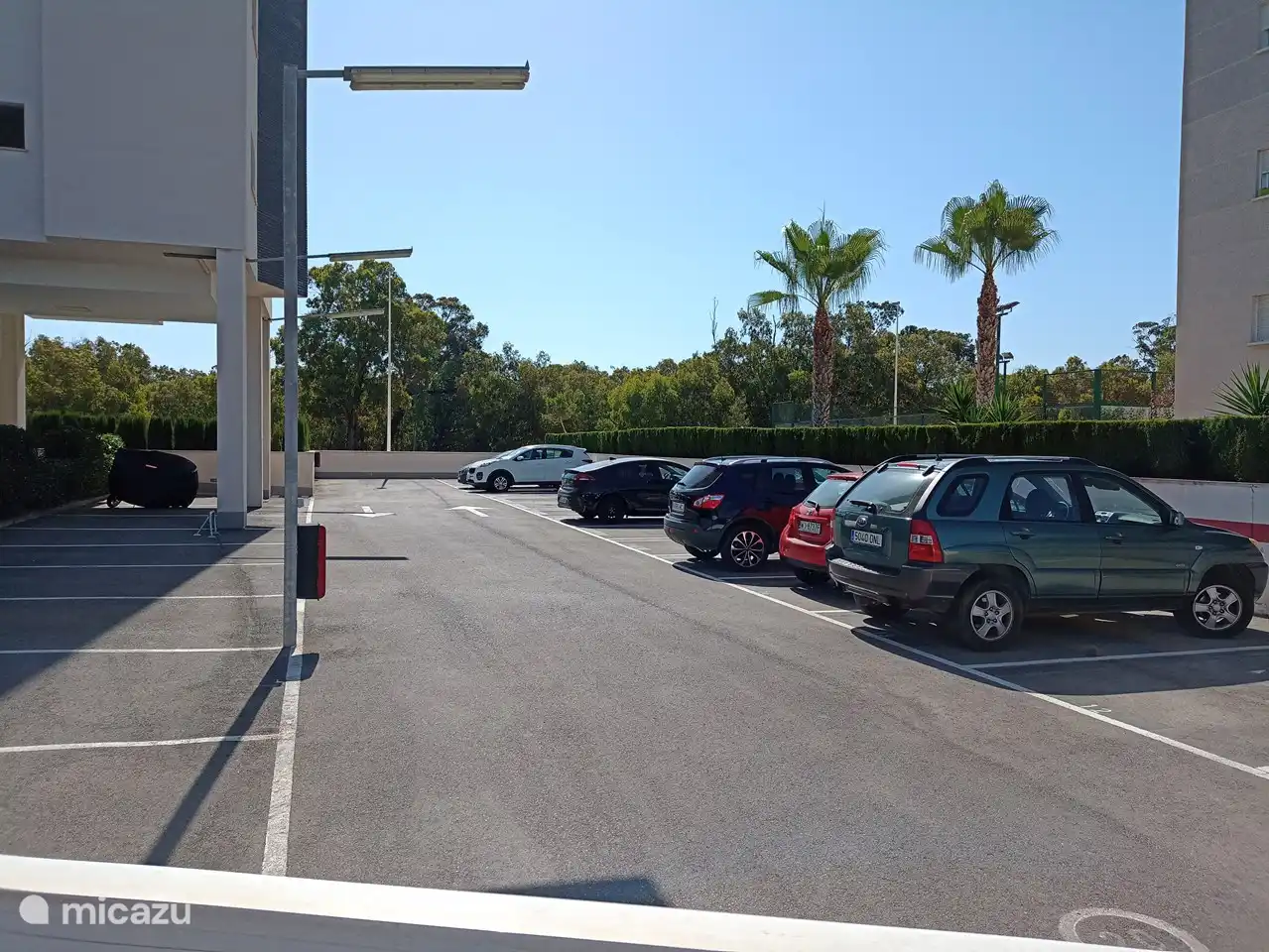 place de parking privée à l'appartement