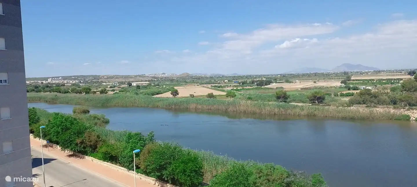 Vue sur la montagne depuis la cuisine 
