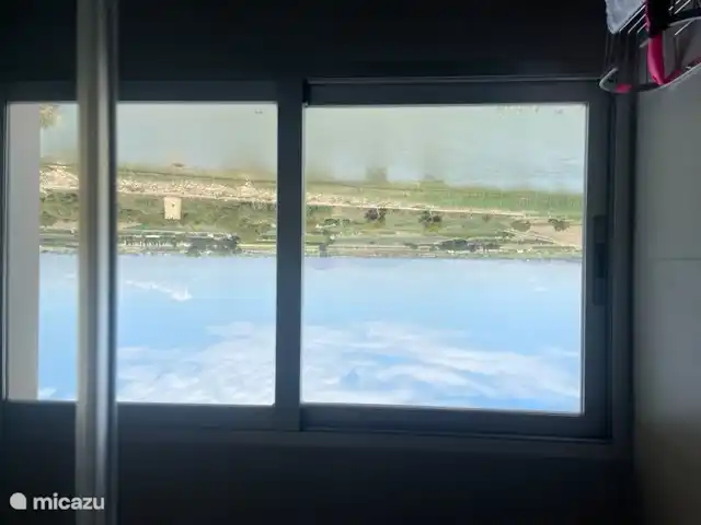 vue depuis la première salle de bain sur la rivière Segura