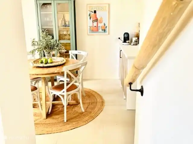 Casa Lina * Los Lagos/ Bohostyle | Espagne, Costa Blanca, Jávea - maison mitoyenne L'escalier avec de vrais carreaux valenciens anciens est certainement l'un des accroche-regards de la maison.