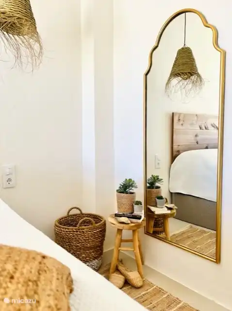 Both bedrooms have air conditioning (can be operated separately for each room), large beds (2m10 long!, blackout curtains &amp; more than enough storage space