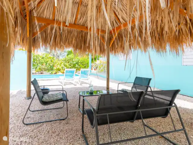 Kas Akwamarin *Beveiligd Resort* huren in Curaçao, Banda Abou (west), Fontein - vakantiehuis Lekker zitje onder de palapa op de wind!
