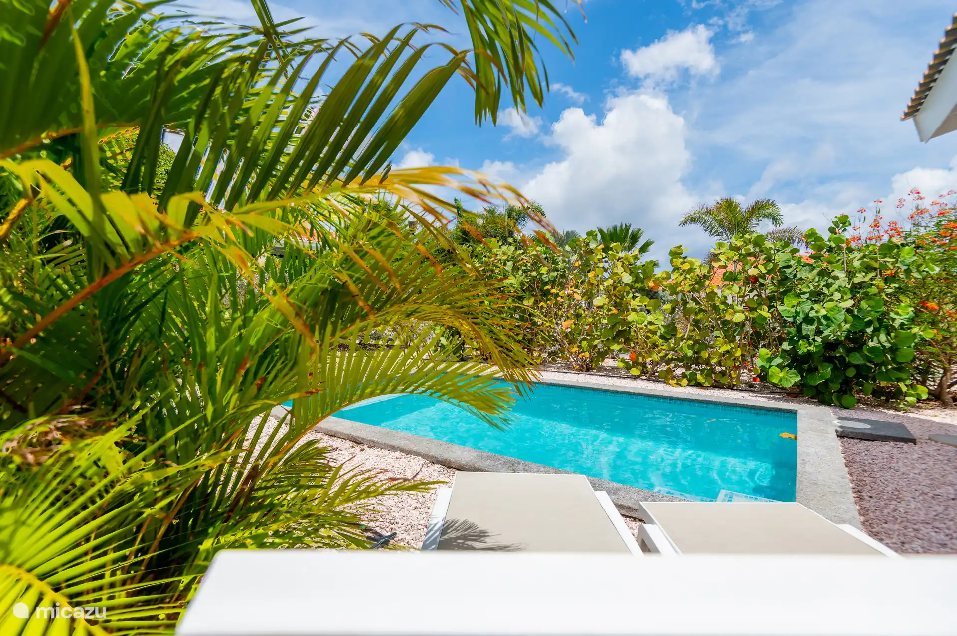 Toller Ort am Pool mit viel Privatsphäre...