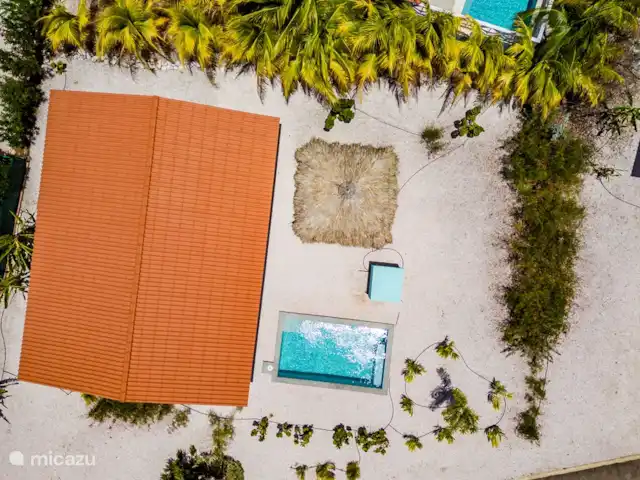 Kas Akwamarin *Beveiligd Resort* huren in Curaçao, Banda Abou (west), Fontein - vakantiehuis Hoogte aanzicht Kas Akwamarin
