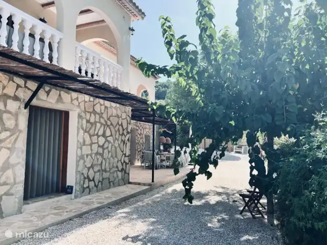 Villa Veni Vidi Vici, Luxe Finca huren in Spanje, Costa Blanca, Lliber - villa betegelde en overdekte toegang tot terras