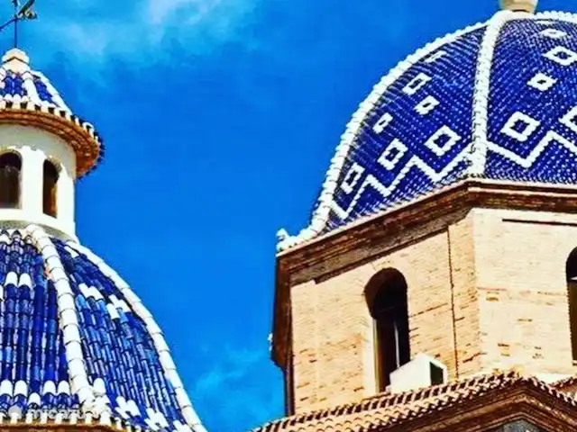 Villa Veni Vidi Vici, Luxe Finca huren in Spanje, Costa Blanca, Lliber - villa De blauwe koepelkerk van Altea