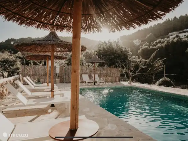 Villa Veni Vidi Vici, Luxe Finca huren in Spanje, Costa Blanca, Lliber - villa Het prachtige zwembad met voldoende parasols