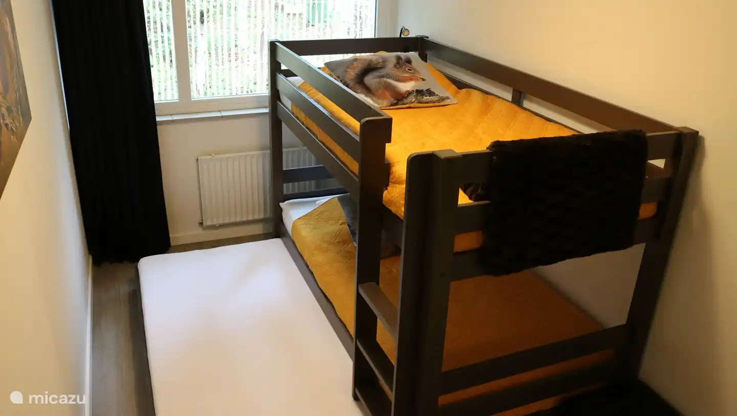 avec lit gigogne/séparé, convient pour un total de 3 enfants