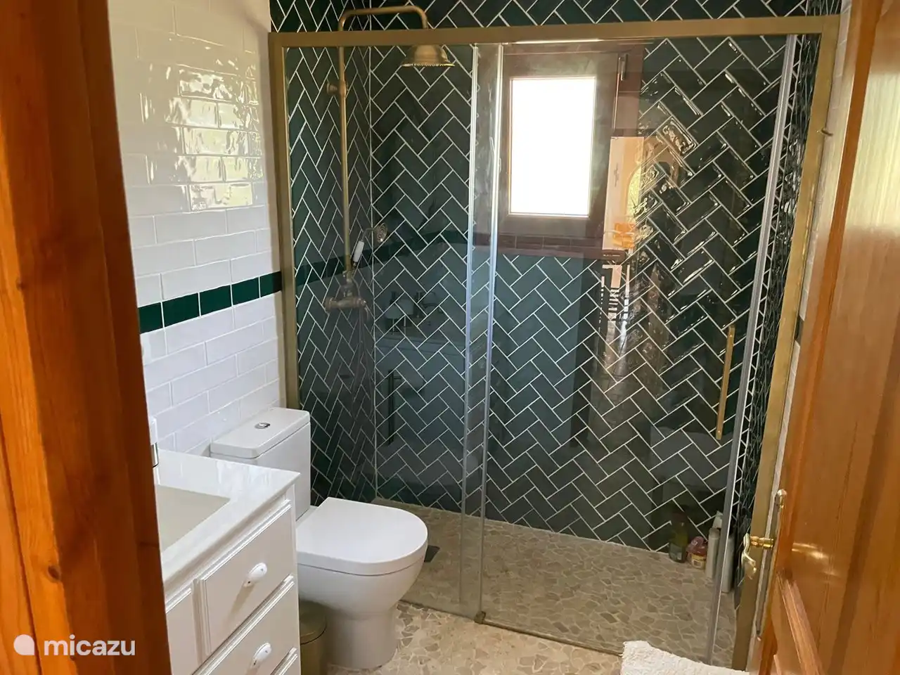 Badezimmer im Obergeschoss