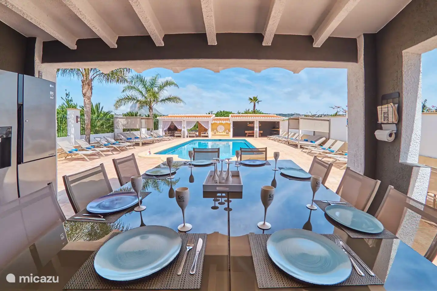 small outdoor lunch table