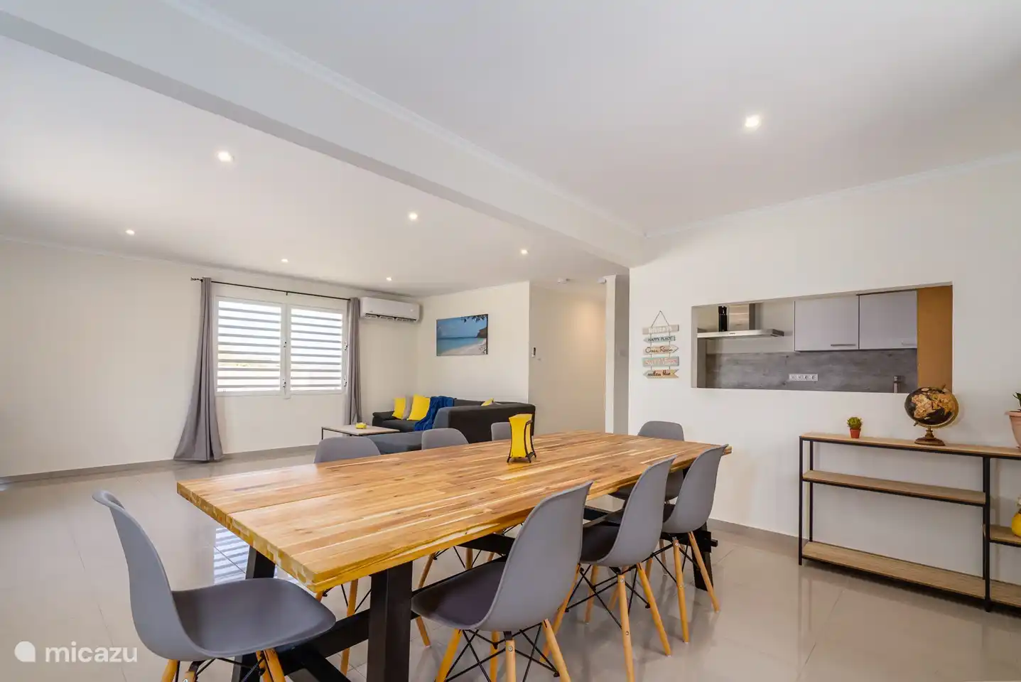 Eetgedeelte woonkamer - Villa kenepa