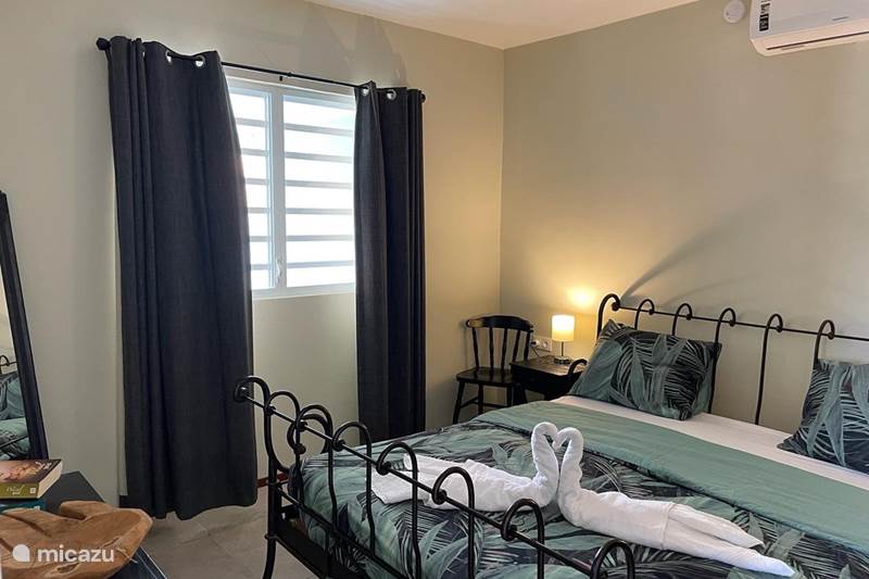 Vacation rental Curaçao, Curacao-Middle, Bottelier Terraced House Casa Banana Holiday Home