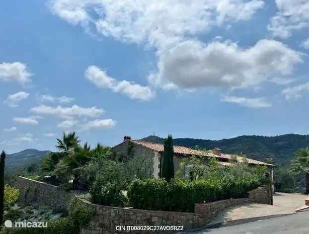 La Dolce vita in Italien, Ligurien, Dolceacqua - Villa