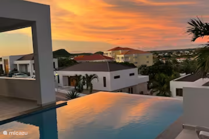 Holiday home Curaçao, Curacao-Middle, Blue Bay Villa Villa Valhalla, family floor