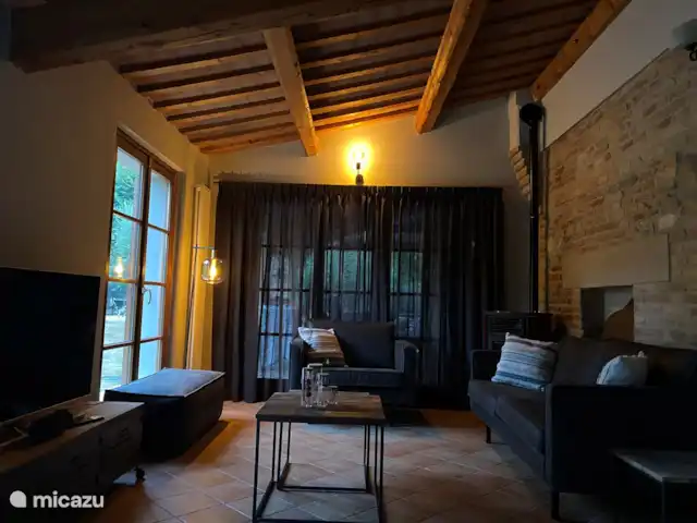 Location de Vacances Italie, Marche, Serrungarina, maison de vacances - Maison de Picchio Zone assise
