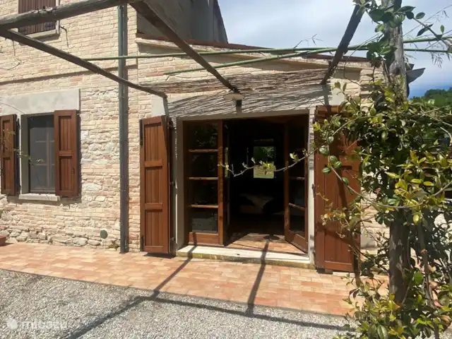 Location de Vacances Italie, Marche, Serrungarina, maison de vacances - Maison de Picchio Chambre du bas