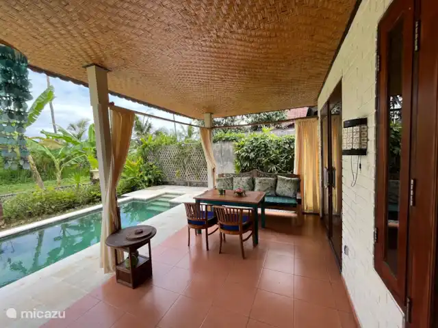 Rumah Luna & Pele | Indonésie, Bali, Jasri - villa Terrasse arrière avec piscine