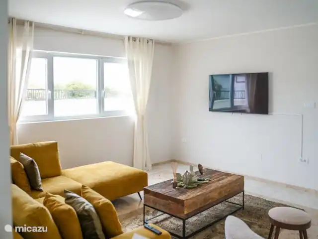 Chong’s Villa huren in Curaçao, Banda Abou (west), Grote Berg - villa een andere angle van de zit kamer