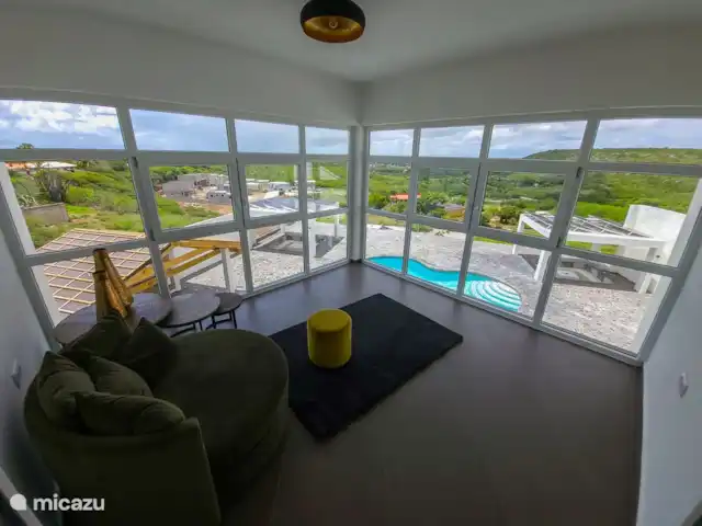 Chong’s Villa huren in Curaçao, Banda Abou (west), Grote Berg - villa Boven lounge voor een rustige uitzicht