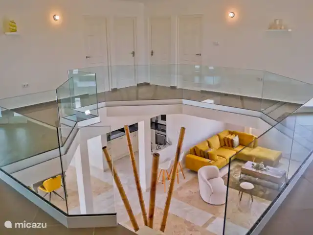 Chong’s Villa huren in Curaçao, Banda Abou (west), Grote Berg - villa Dit is de gang op de 2e verdieping