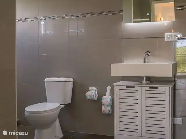 Chong’s Villa huren in Curaçao, Banda Abou (west), Grote Berg - villa Nog een bad kamer boven