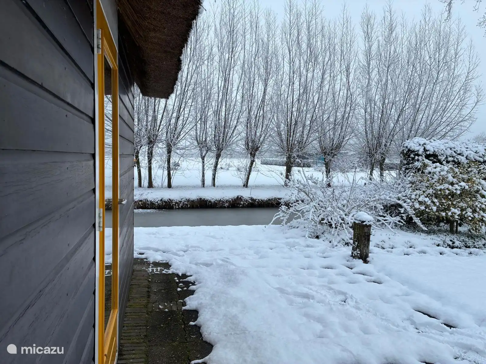 Uitzicht vanaf zijkant.