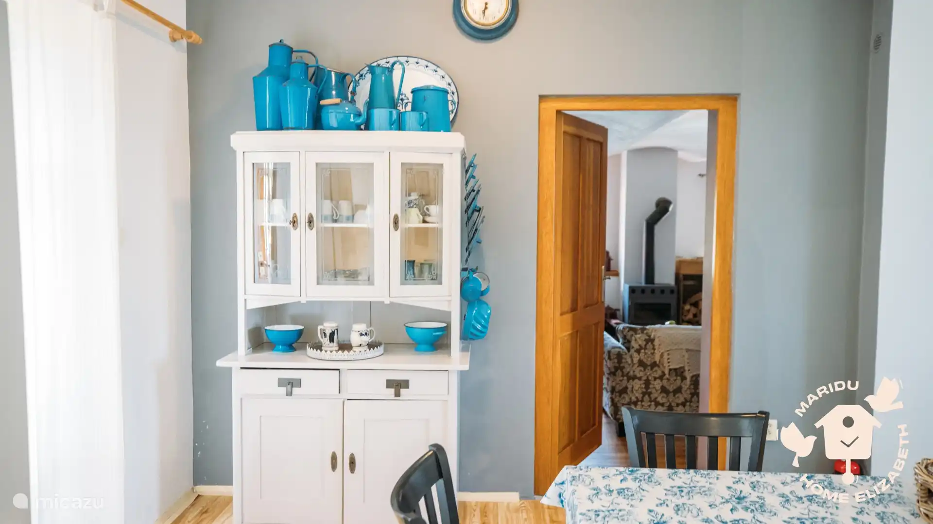 Einzigartige Vintage-Dekoration und warme Details verleihen dem Ferienhaus Elizabeth einen persönlichen und stimmungsvollen Charakter.