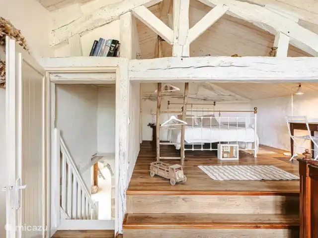 Logis La Tour - Orangerie huren in Frankrijk, Vendée, Fontenay - gîte / cottage Gezellig slapen onder dak. Eigen badkamer en toilet