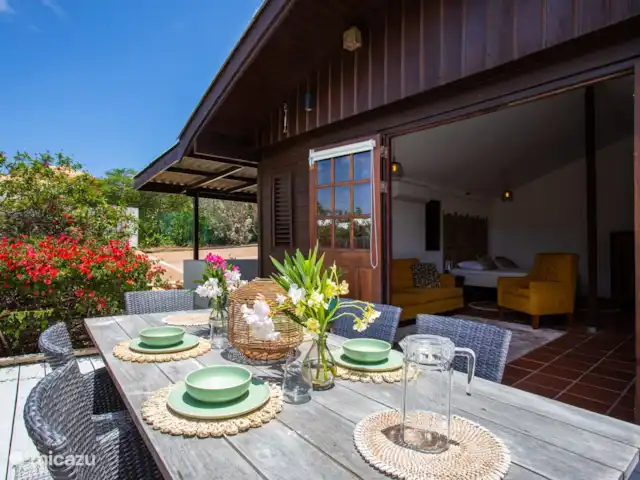 Casita Soro tropicale | Curaçao, Banda Ariba (est), Jan Thiel - tiny house La Casita possède une terrasse privée.