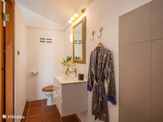 Casita Soro tropicale | Curaçao, Banda Ariba (est), Jan Thiel - tiny house Salle de bain de la Casita.
