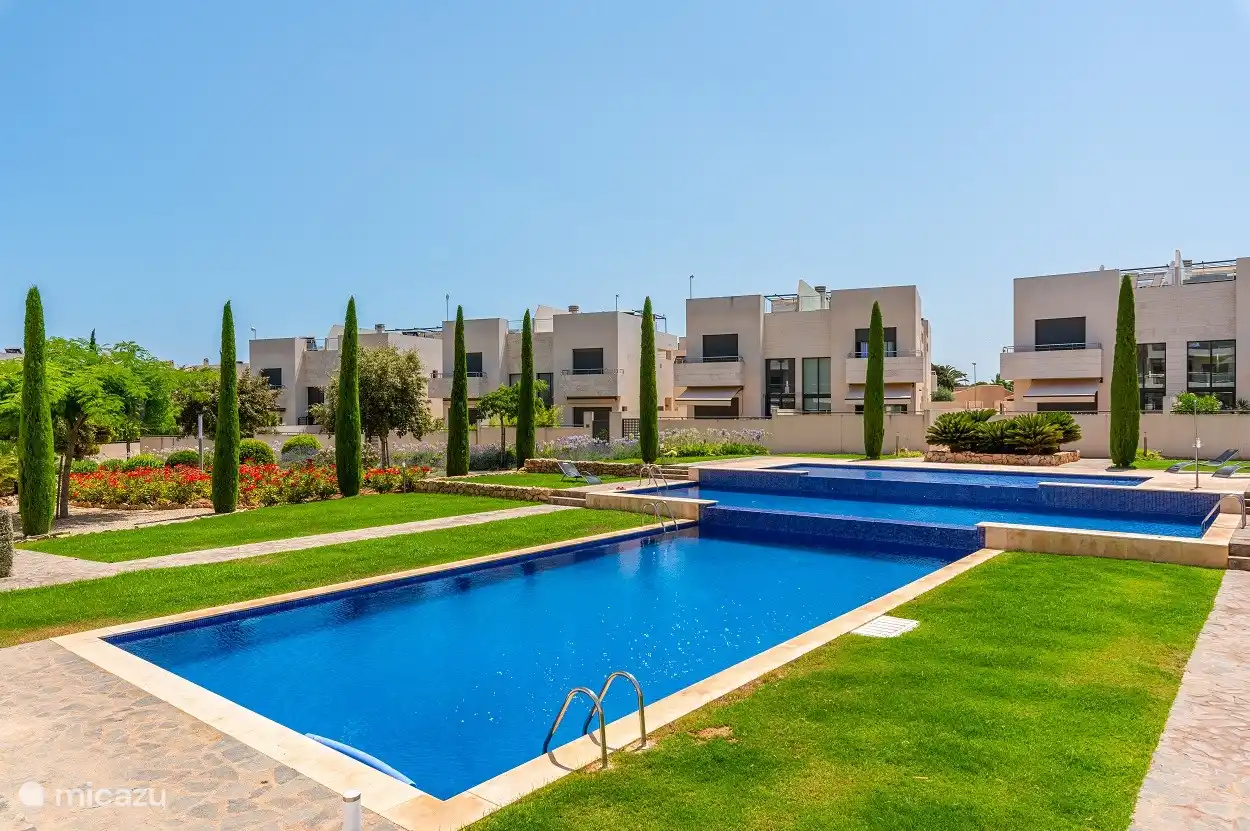 Rent Casa Oliva in Orihuela Costa, Costa Blanca. Micazu