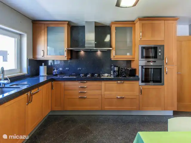 Villa Verdi en Portugal, Costa de Lisboa, Aroeira - villa cocina
